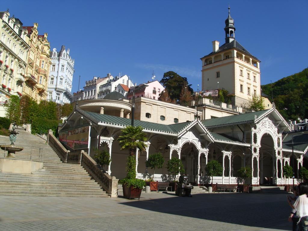 Apartment In City Center - Morassi Karlovy Vary Luaran gambar